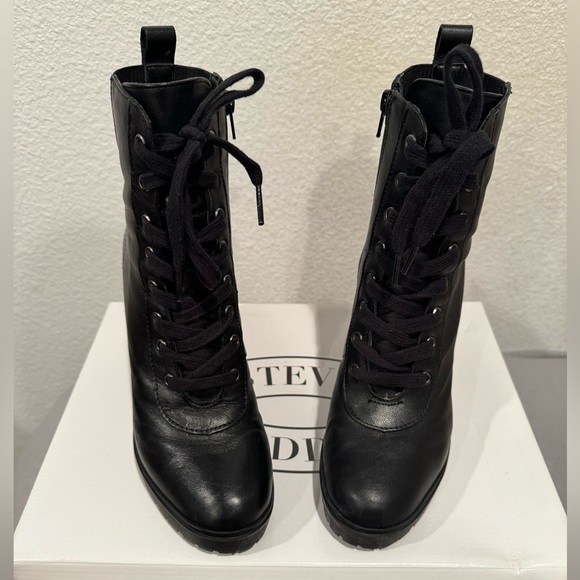 Steve Madden Latch High Heeled Ankle Boots - Picture 6 of 6